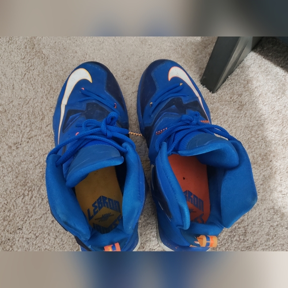 Lebron James nike mens size 11.5 - Picture 4 of 9